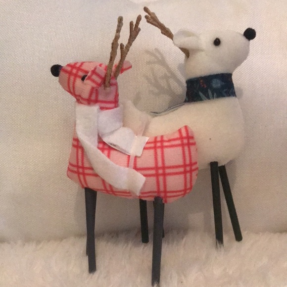 Target pre used 6inch reindeers made of fabric. - Picture 2 of 8